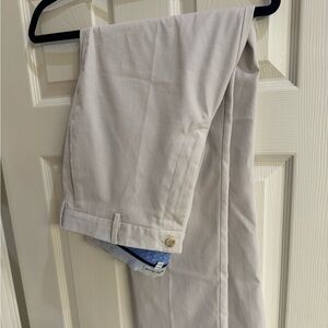Peter Millar men’s Light Tan chinos